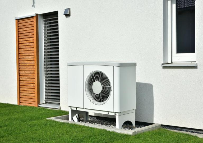À Avrillé, la pompe à chaleur séduit de plus en plus de foyers